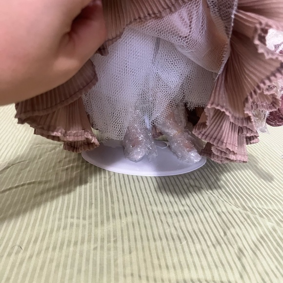 Vintage Duck House heirloom porcelain doll. - Picture 9 of 12